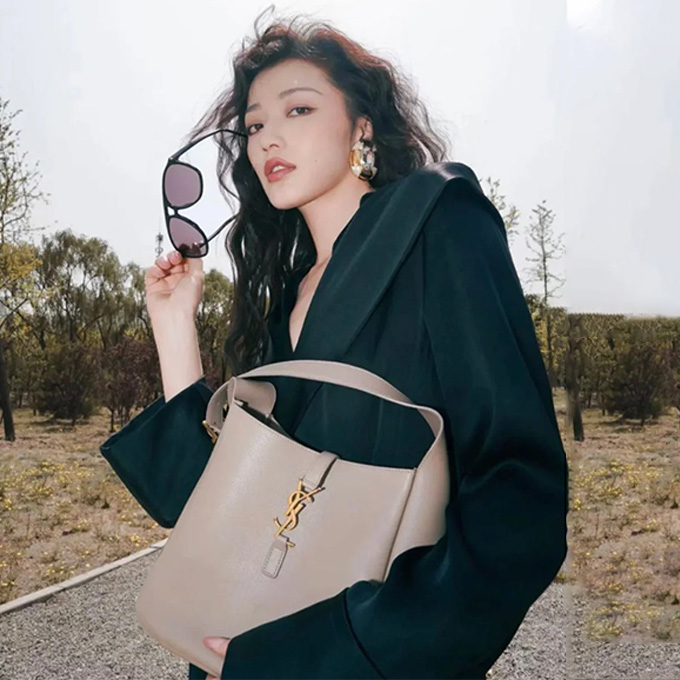9a+quality saint laurent le 5 a 7 small grain leather hobo shoulder bag